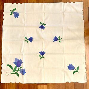 Appliquéd Pansy Flowers Blue On White Square Tablecloth 33.5”x34” Rolled Hem